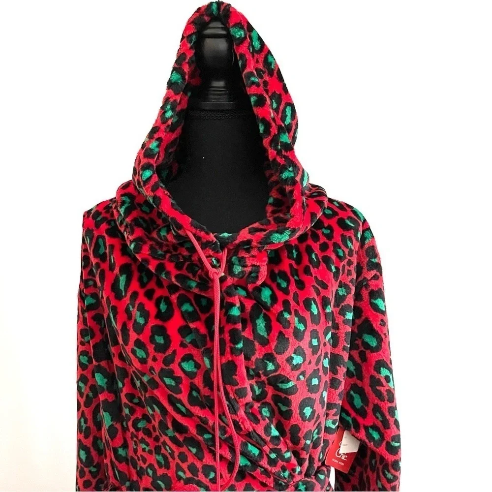 🔥 Sleep Chic NWT Plush Short Robe XXL Red Green Animal Print
